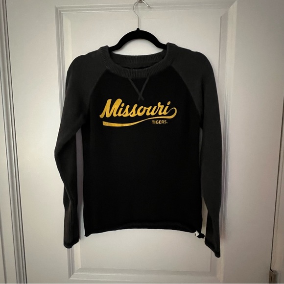 University of Missouri Mizzou women’s knit Crewneck graphic sweater | size S/P - Picture 5 of 9